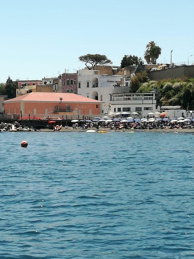 Casa Geltrude Al Porto Villa Procida Exterior photo